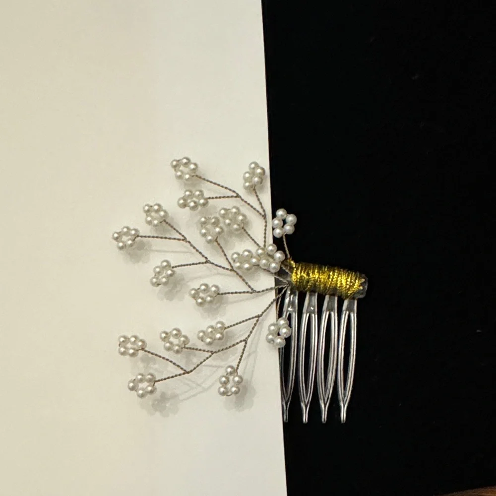 🔺FREE WHEN BUNDLED🔺 Beaded Hair Comb — Handmade